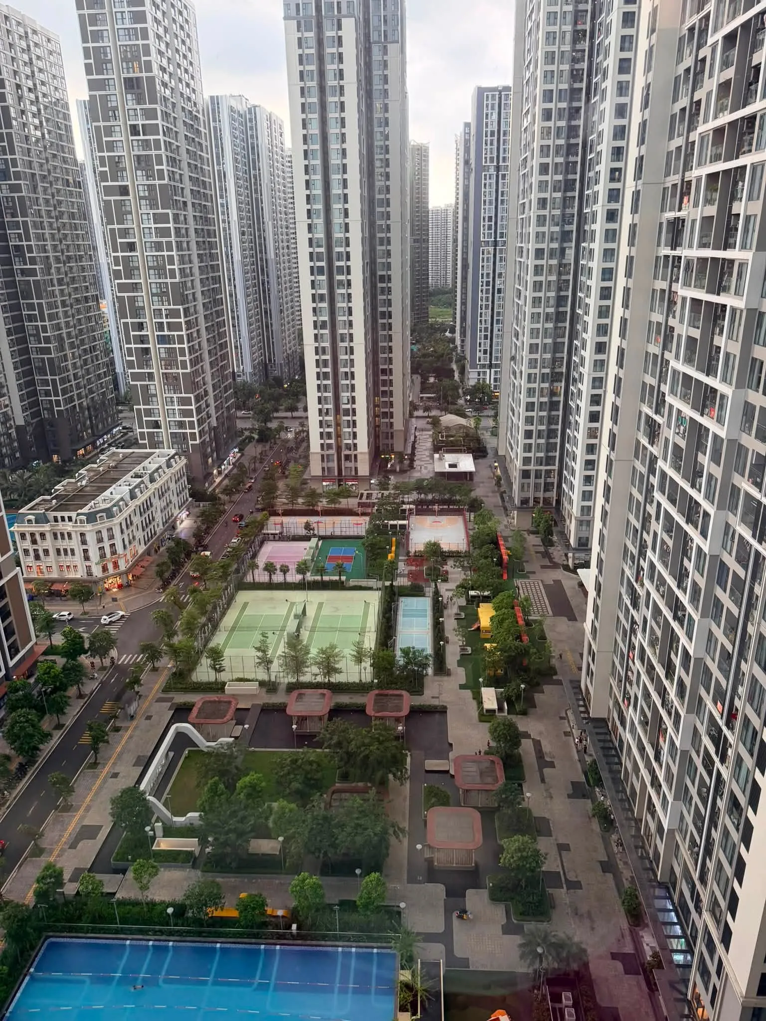 Hình ảnh thực tế cuộc sống tại Vinhomes Smart City (Nguồn: Nguyenthuland tổng hợp)
